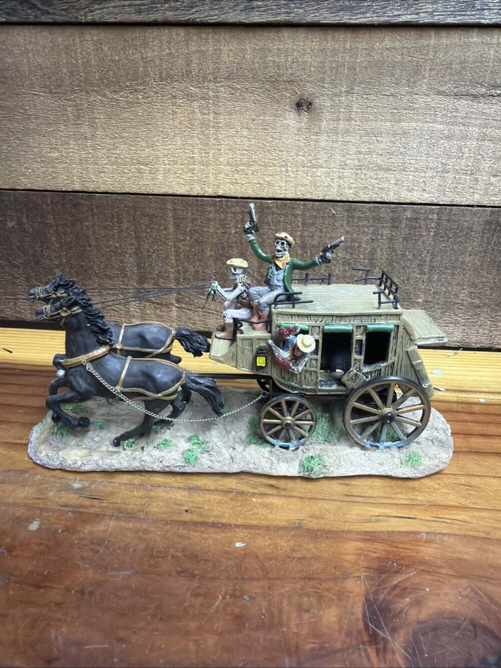 Lemax Spooky Town Haunted Stage Coach 73607 Halloween Decor With Box